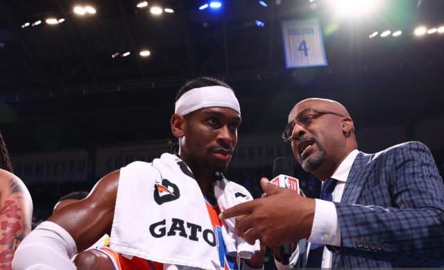 开云下载-豪取14连胜！亚历山大冲击MVP无惧约基奇？