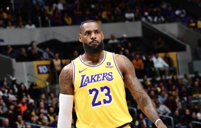 开云-丁威迪首秀破纪录 詹姆斯即将打破两个封神里程碑