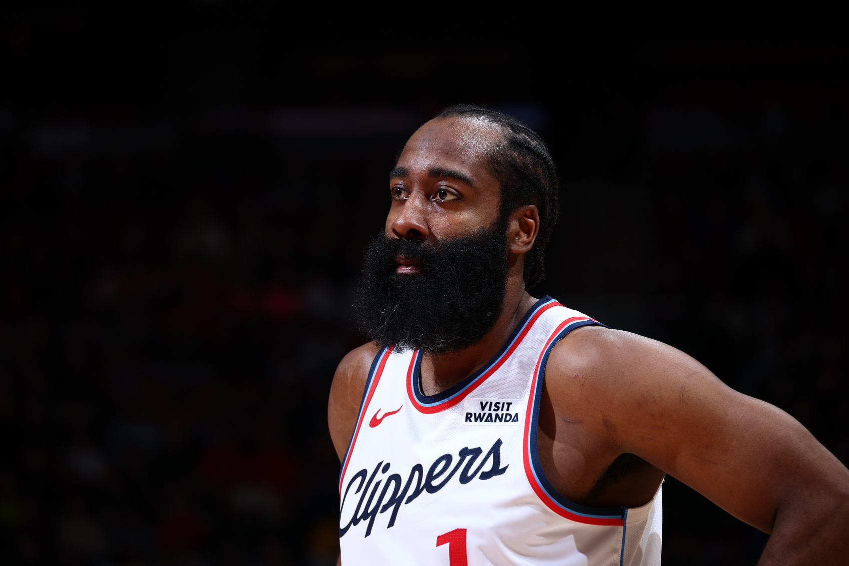 开云中国-投不进还失误多！哈登25中9手感尽失得到24分6助6失误 正负值-6！