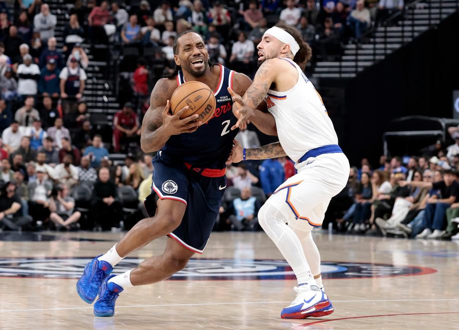 莱昂纳德29+7+8唐斯空砍35+12+7 快船击退尼克斯